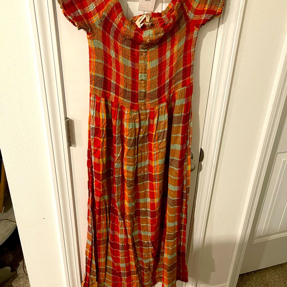 Urban Outfitters Smocked plaid tea length shirt sleeve dress